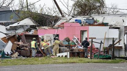 Uma casa arrasada pela passagem de Harvey pelo Texas