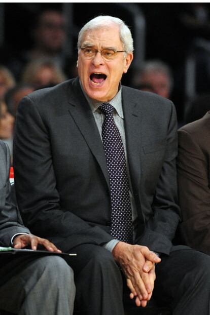 Phil Jackson, durante la victoria ante Charlotte