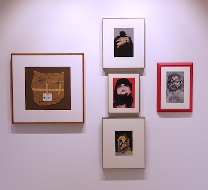 Algunas de las obras de Antonio Saura expuestas en el Ópera Gallery de Madrid, el lunes 11 de septiembre