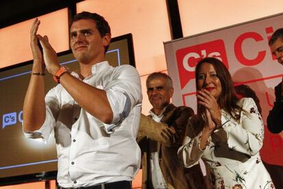 Albert Rivera, Carlos Carrizosa; y Sonia Sierra, en un mitin e Granollers.