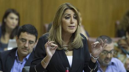 La Presidenta de la Junta de Andaluc&iacute;a, Susana D&iacute;az, durante la sesi&oacute;n de control del Parlamento de Andaluz.