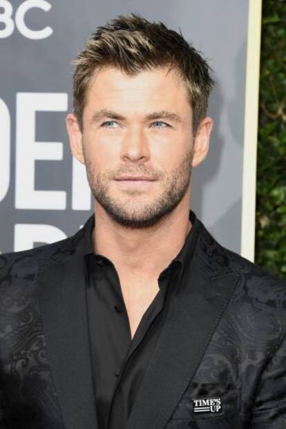 El actor Chris Hemsworth apoyando el movimiento 'Time's up' en la última gala de los Globos de Oro.