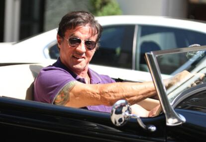 El actor estadounidense Sylvester Stallone lanzará una línea de ropa masculina en 2012.