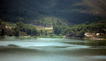 Vista del pantano construido en los 50 del pasado siglo