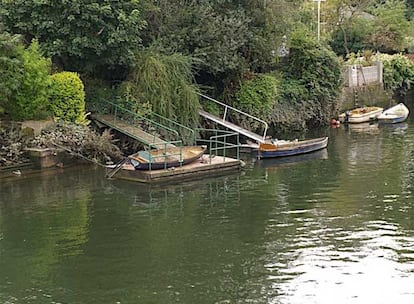 Un embarcadero a orillas de la isla Eel Pie, en el Támesis.