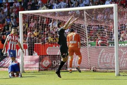 Adrián celebra un gol del Deportiva.