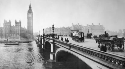 Puente y abad&iacute;a de Westminster y el Big Ben, en 1890.
 