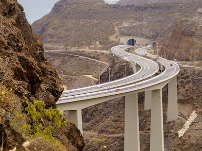 Autovía en la isla de Gran Canaria.