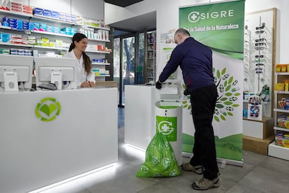 Los Puntos SIGRE están repartidos por las más de 22.150 farmacias que hay en España.