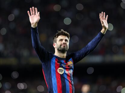 Gerard Piqué se despide del Camp Nou en su último partido como profresional.