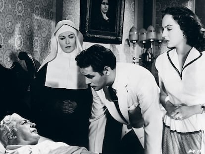 Adaptación cinematográfica de 'El derecho a nacer' (1950), con el mítico actor valenciano Jorge Mistral, convertido en galán de la época dorada del cine mexicano.