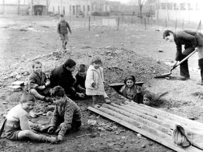 Una de las imágenes de la exposición La Barbarie cayó del suelo.