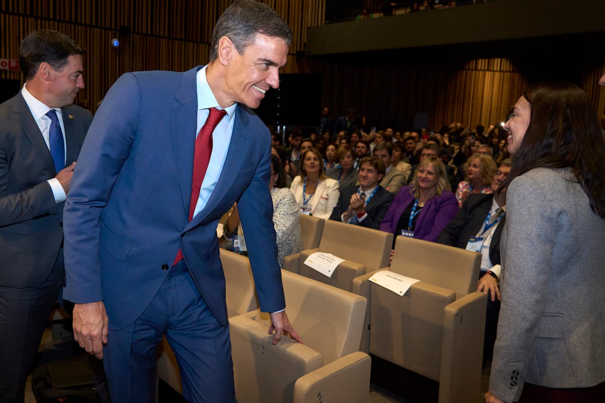 Sánchez promete más transparencia en la contratación pública y las agendas para frenar la corrupción
