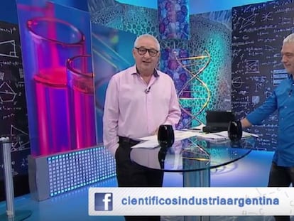 El periodista Adrían Paenza abre su programa 'Científicos: Industria Argentina'