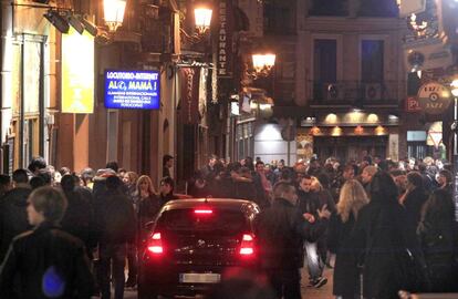 La calle Cruz de Madrid, abarrotada de gente en una imagen de archivo.