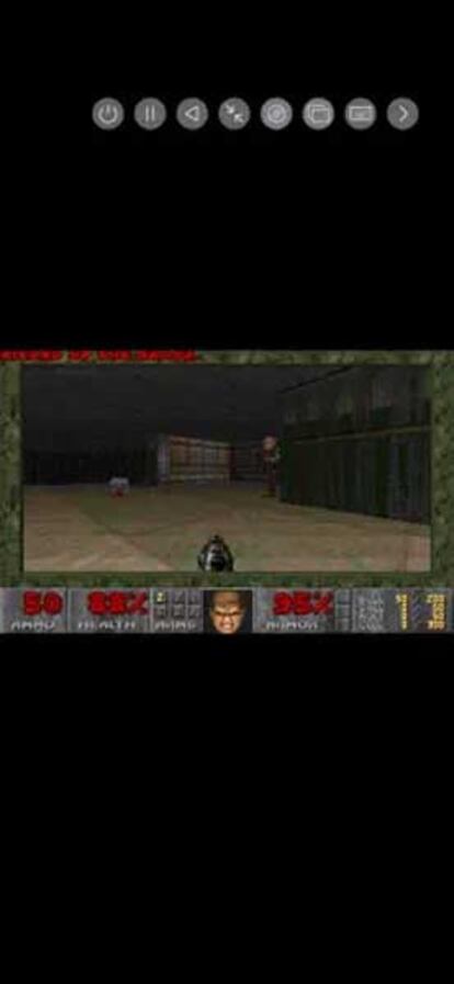 Jugando a Doom con UTM SE de la App Store
