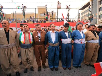 Fiesta a favor de la independencia este martes en Duhok, Irak.