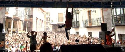 Sidonie durante un concierto en la plaza del Trigo en 2014.