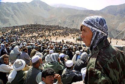 Miles de afganos se concentraron ayer en el valle de Panshir para despedir al líder de la resistencia antitalibán, Ahmed Sha Masud.