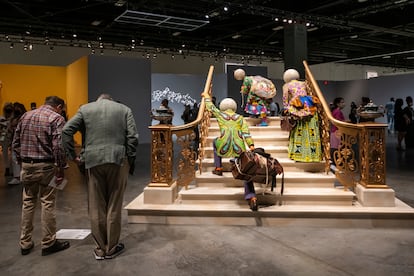 Una reflexión sobre la Gran Migración estadounidense, a cargo del artista británico-nigeriano Yinka Shonibare, de la galería James Cohan, de Nueva York. Imagen cortesía de Art Basel. 