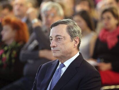 Mario Draghi, presidente del BCE, el 25 de ocubre en una conferencia en el Instituto de Estudios Econ&oacute;micos (DIW) de Berl&iacute;n. 