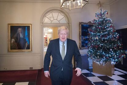 La decoración navideña también llegó al 10 de Downing Street, aunque el primer ministro británico Boris Johnson ha sido más austero que la familia Trump.