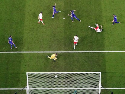 Julián Álvarez celebra su gol ante Polonia este miércoles en el último partido de la fase de grupos.