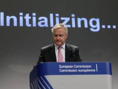 El vicepresidente de la Comisión Europea (CE) responsable de Economía y Finanzas, Olli Rehn. EFE/Archivo
