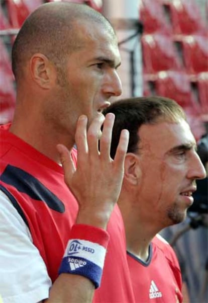 Zidane, junto a Ribéry.