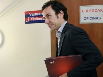 El presidente del Eibar, Alex Aranzabal, en Ipurúa.