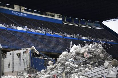 The stand that sits over the M-30 beltway is yet to be demolished.