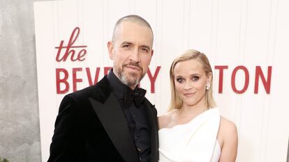 Jim Toth y Reese Witherspoon anuncian su divorcio. En la imagen, la pareja posa en la Gala de los Globo de Oro de 2020.