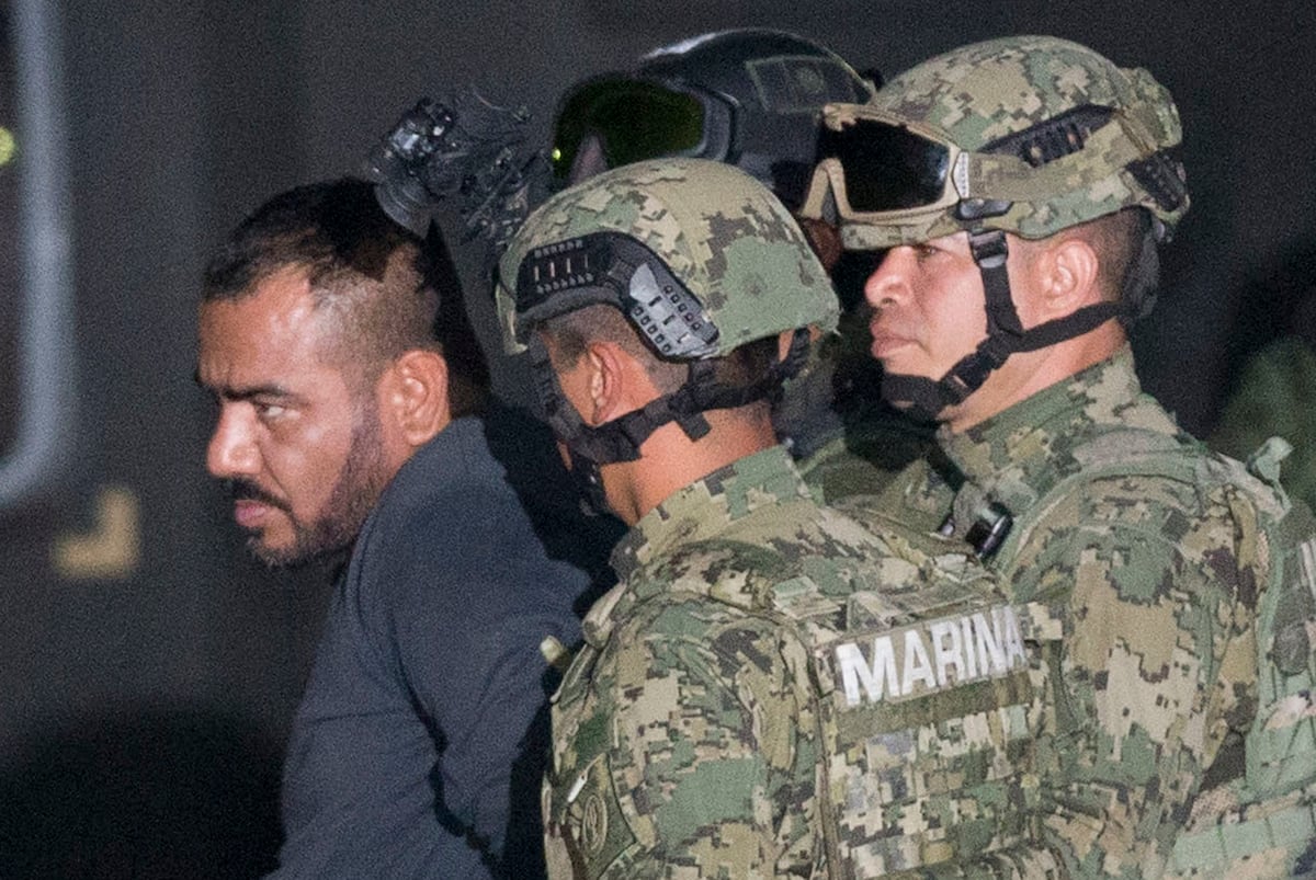 El Cholo Iván, the violent bodyguard in the shadow of El Chapo Guzmán |  International | EL PAÍS English