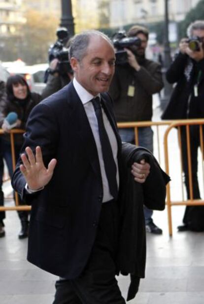 Francisco Camps, a su llegada ayer al Tribunal Superior.