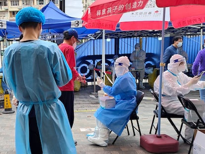 Covid testing in Shanghai, in May 2022.