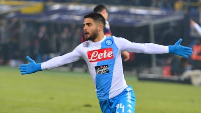 Insigne celebra un gol contra el Bologna.