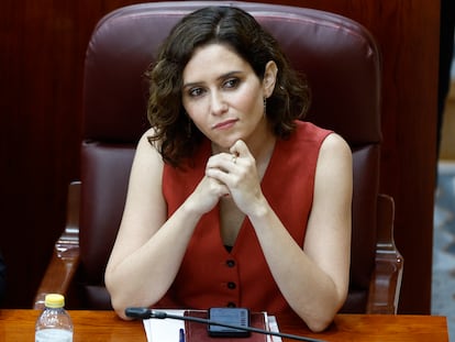 La presidenta de Madrid, Isabel Díaz Ayuso, durante su intervención este jueves en el pleno de la Asamblea de Madrid.