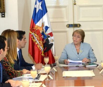 Bachelet con parte de los miembros de su Gobierno.