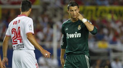 Cristiano gesticula ante Botía.