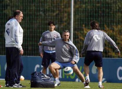 Stoichkov, ayer durante su primer entrenamiento con el Celta.