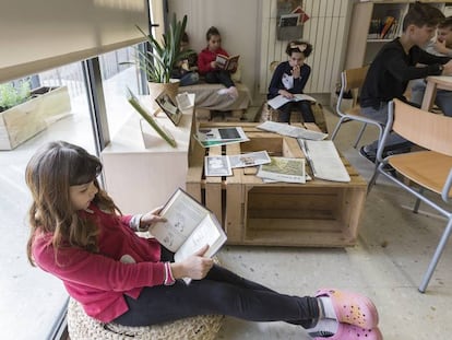 Alumnos en la escuela de Els Encants, en Barcelona.