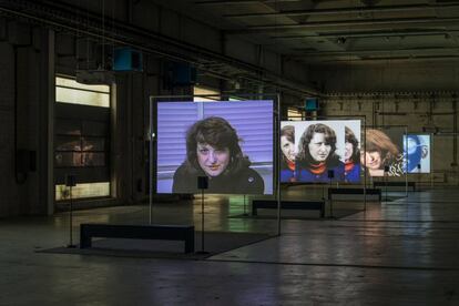 Muestra de la exposición 'First Person Plural, the Electronic Diaries of Lynn Hershman', de la artista estadounidense