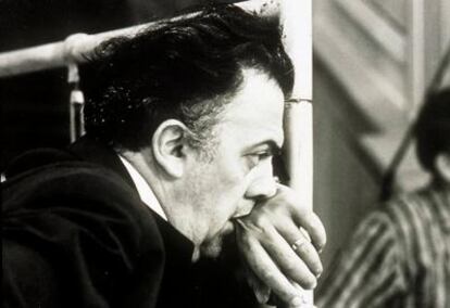 Federico Fellini durante un rodaje. El director italiano ganó cinco 'oscars', el último, honórifico, en 1993.