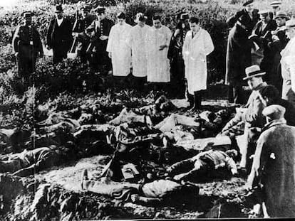 Cadáveres de las víctimas de la matanza de Casas Viejas (actualmente Benalup, Cádiz) el 12 de enero de 1933, durante la II República.
