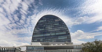 Edificio La Vela, sede de BBVA en Madrid. 