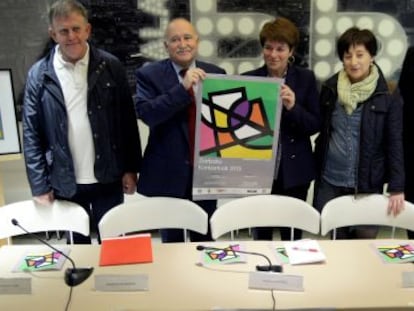 Organizadores y patrocinadores del ciclo de música antigua de Ziortza, este viernes, en Bilbao. 