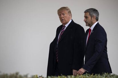 El presidente Donald Trump junto a su homólogo paraguayo Mario Abdo Benítez, en la Casa Blanca.