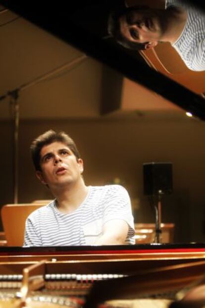 El pianista español Javier Perianes.