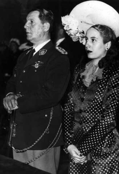 Juan Domingo Perón, presidente en 1951 y en 1973, y su esposa Eva Perón