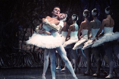 Una escena de <i>El lago de los cisnes.</i>